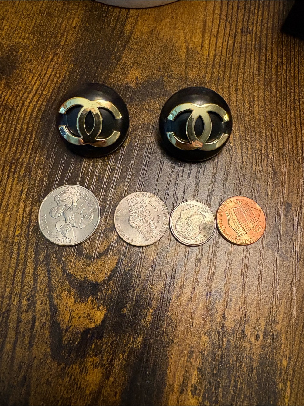 Large Black Gold-Tone Button Stud Earrings - Picture 4 of 4